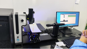 ���ýӴ��ǲ�����������HUḐͷ��ʾ���⾵����ʪ���о�