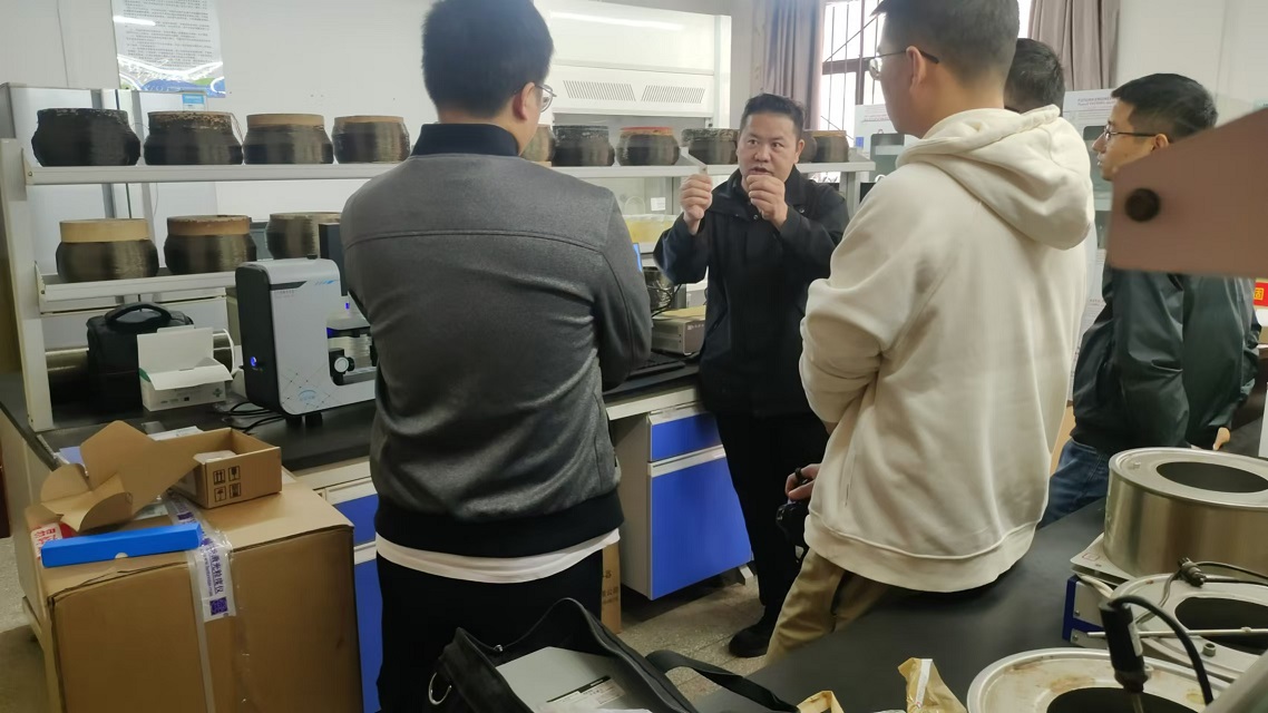 �����ͽӴ��ǲ�������פ�Ĵ�����ѧԺʵ��